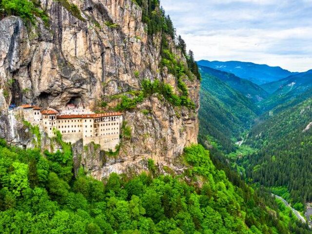 Rize Çıkışlı Sümela Manastırı Hamsiköy Turu