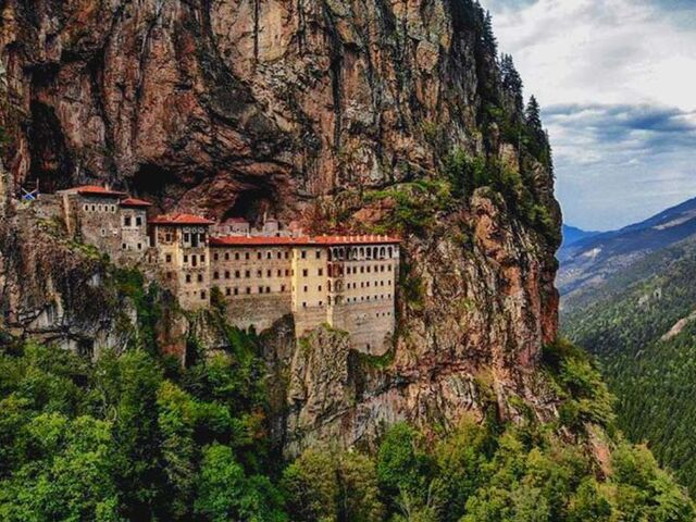Rize Çıkışlı Sümela Manastırı Hamsiköy Turu