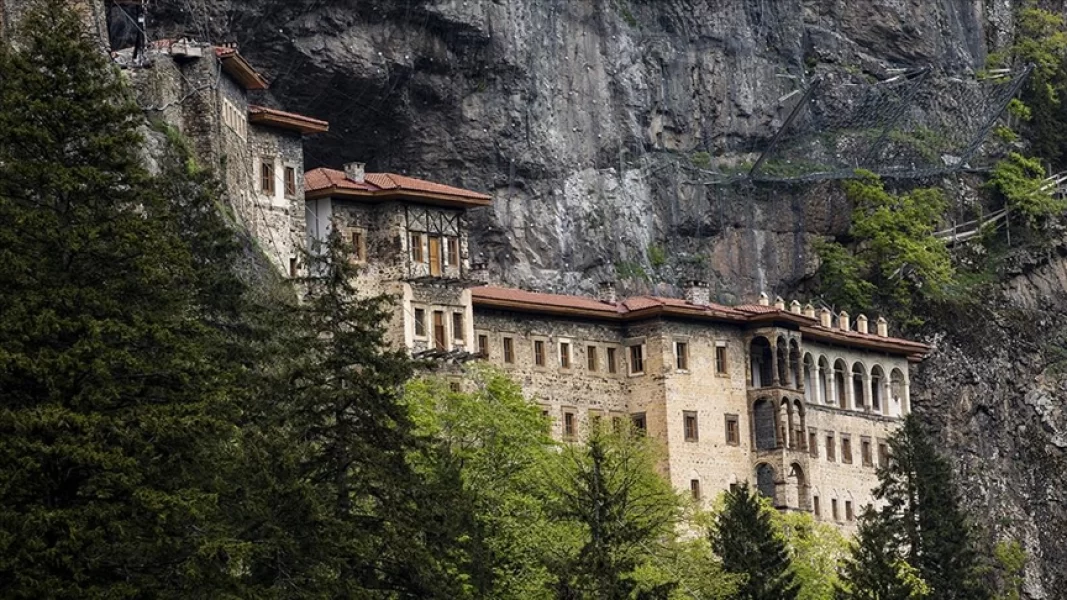 Trabzon Çıkışlı Sümela Manastırı Turu